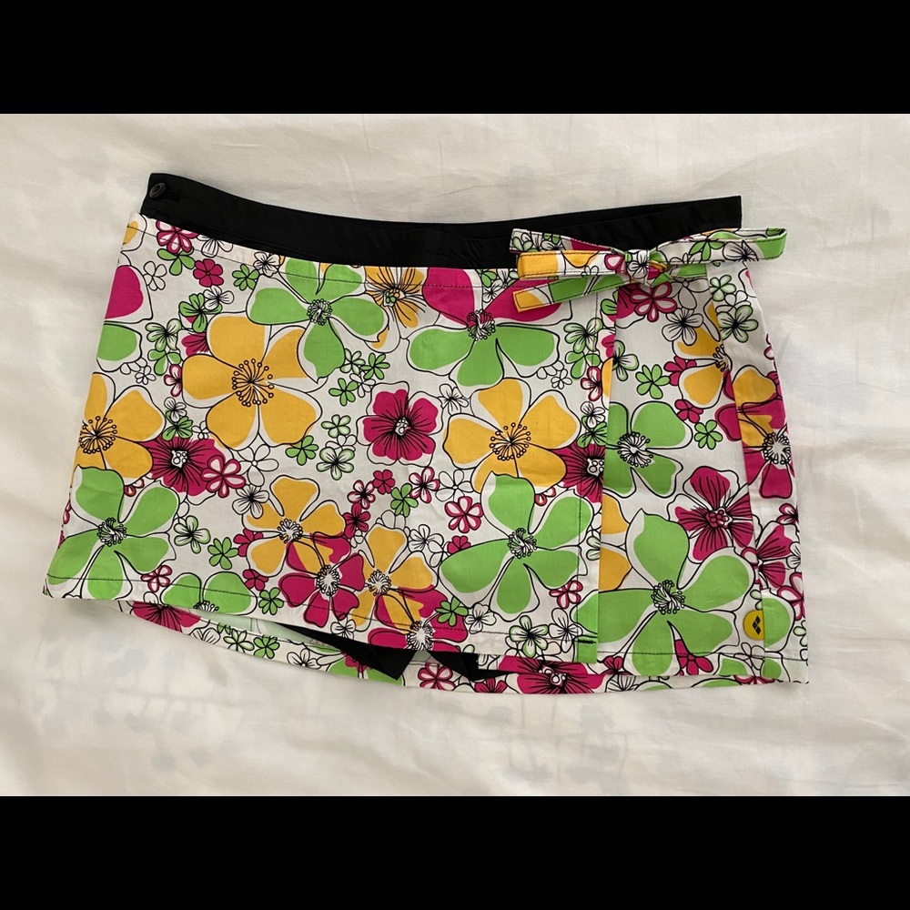 Arena’s women active skirt with shorts